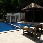 Hotel Minahasa