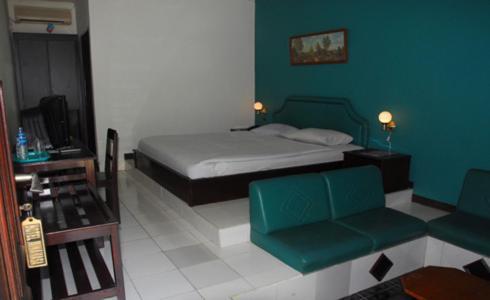 Hotel Minahasa *