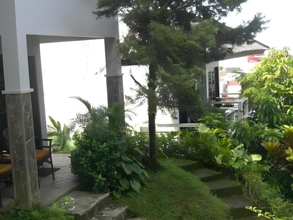 Minahasa Hotel